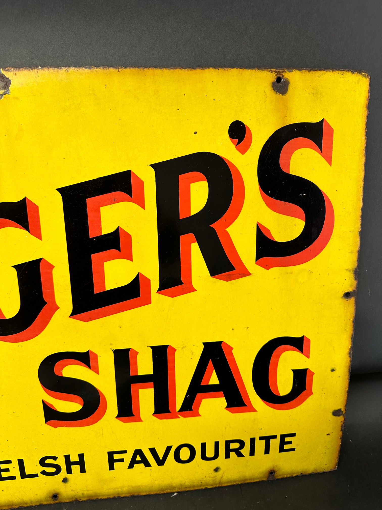 A Ringer's Shag 'The Old Welsh Favourite' enamel advertising sign, 30 x 20". - Bild 5 aus 5