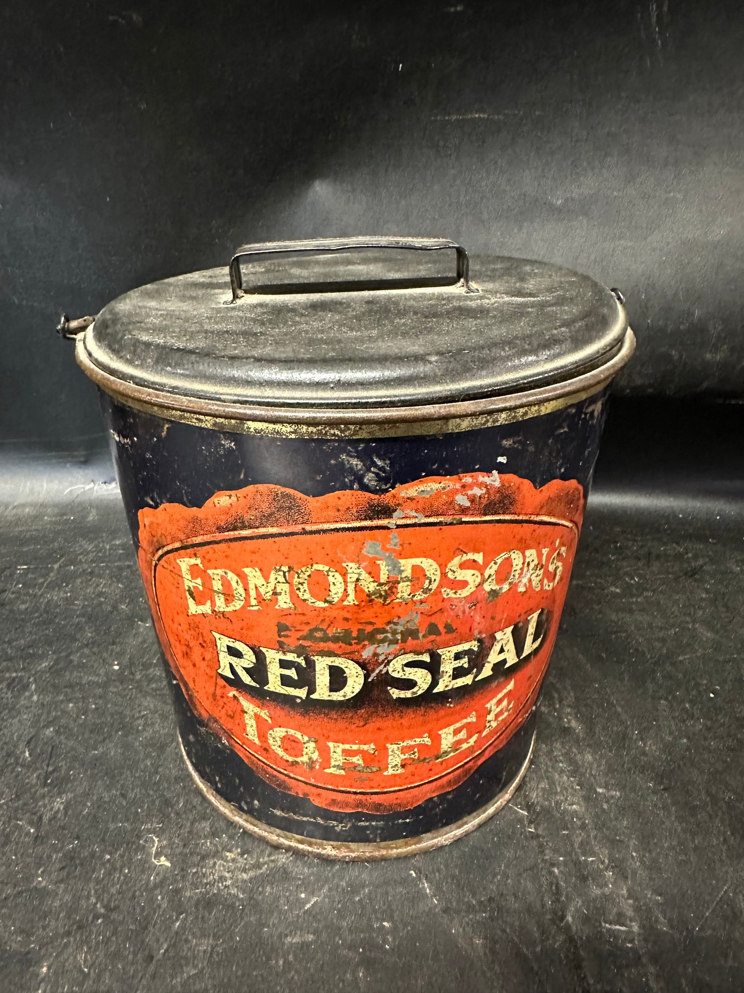 An Edmondson's Original Red Seal Toffee bucket tin. by Jonathan Edmondson & Co. Ltd Purity Works - Image 2 of 7