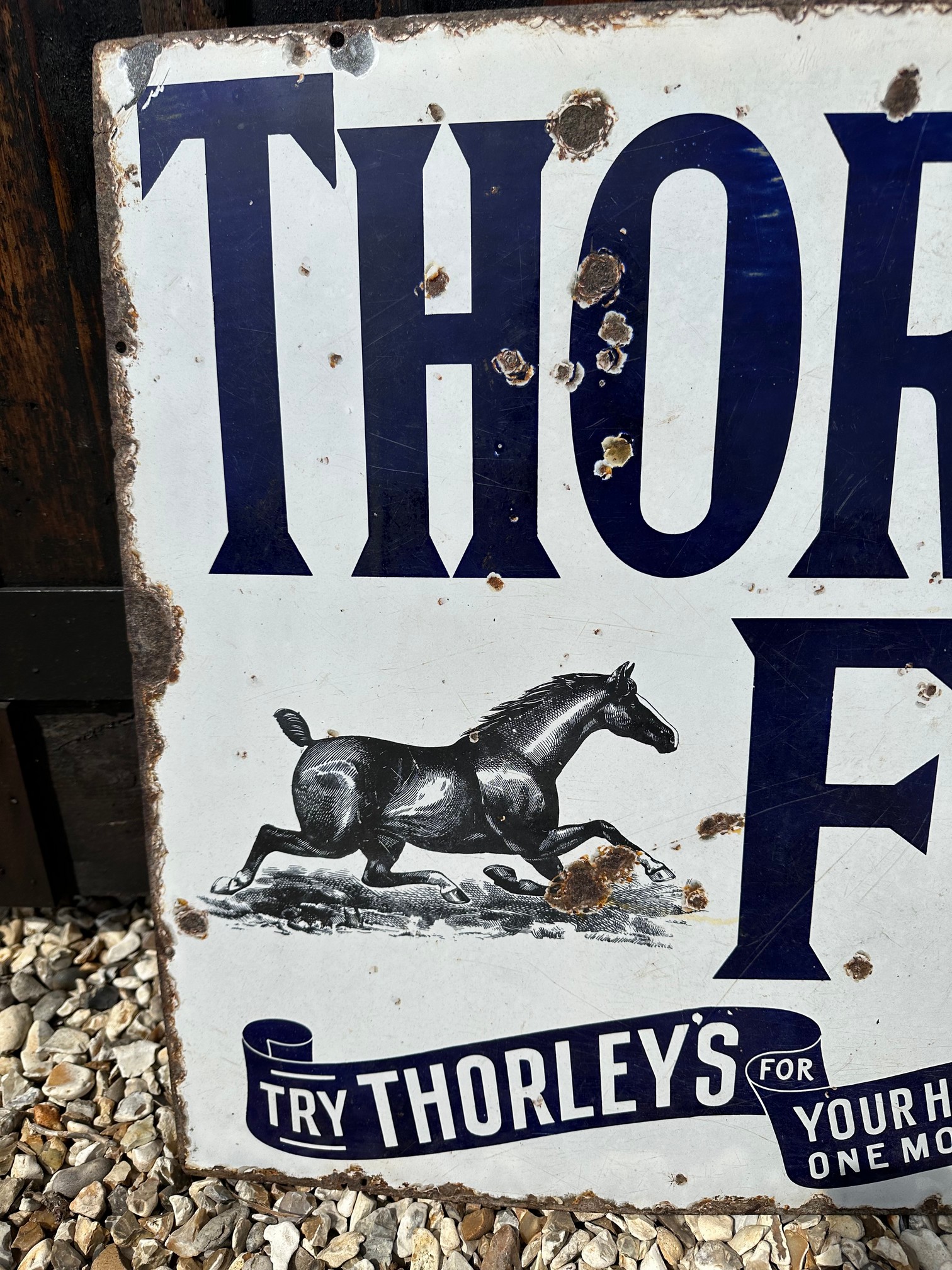 A Thorley's Food (for horse food) enamel advertising sign, 32 x 23". - Bild 3 aus 5