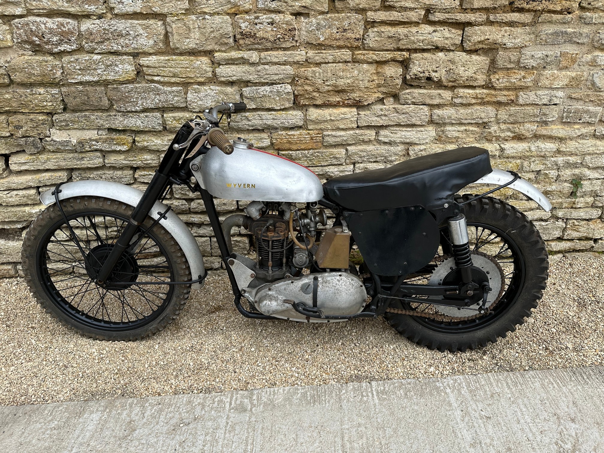 1956 WYVERN TRIUMPH/ JAP SCRAMBLER 350cc - Image 2 of 5