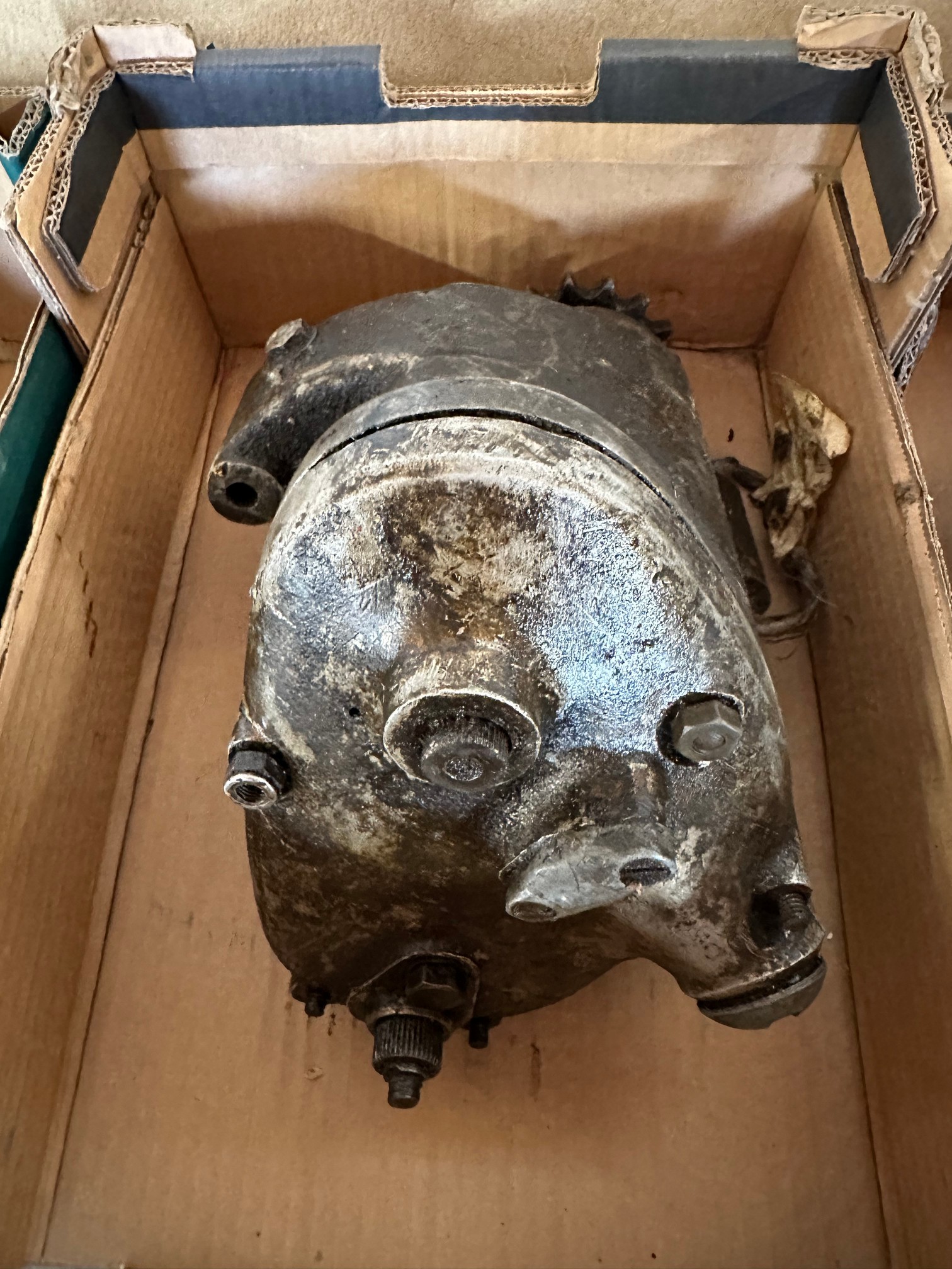 An AJS/Matchless gearbox.