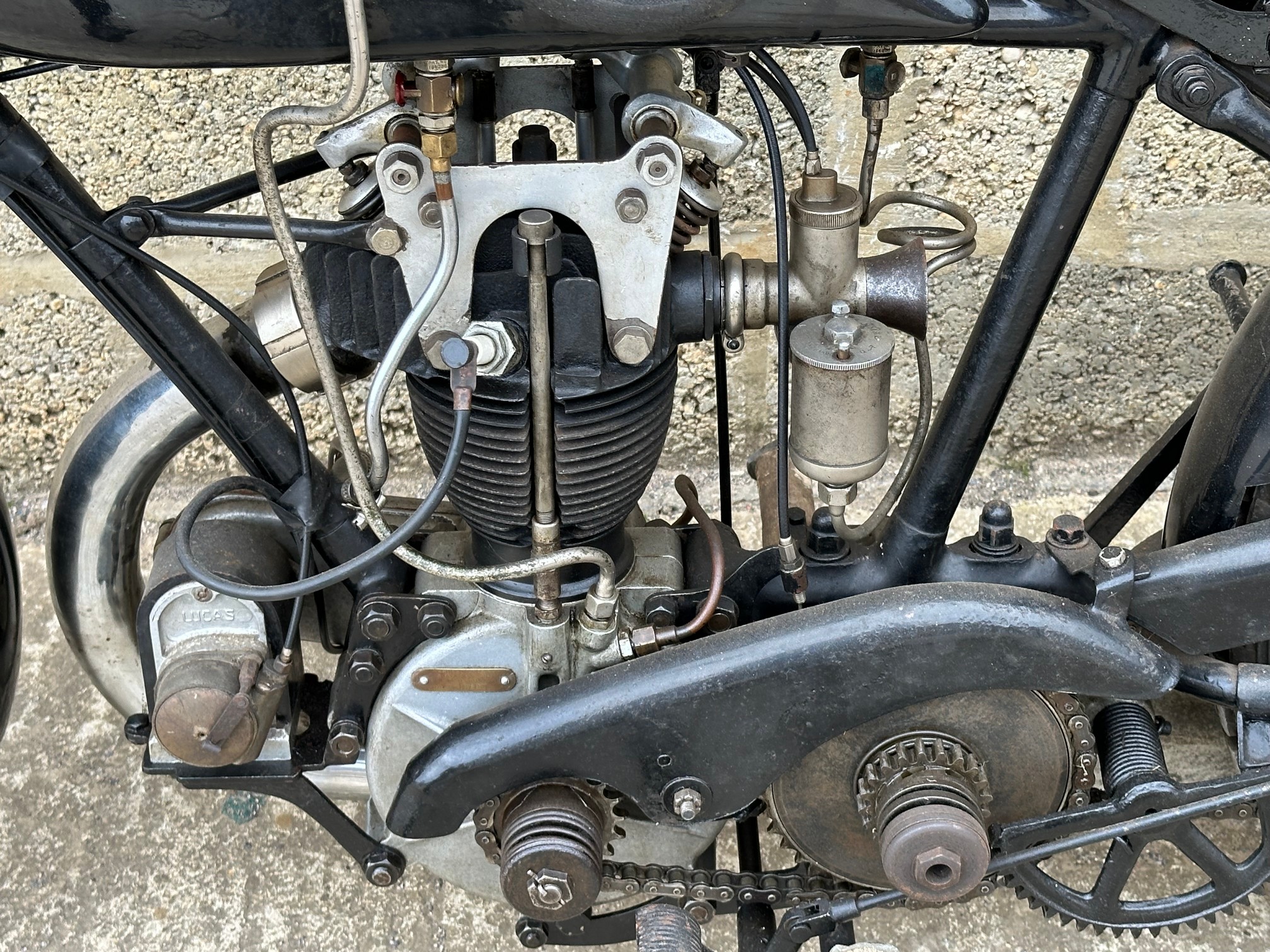 1925 AJS 350 SV MODEL E5 2 3/4hp STANDARD SPORTING MODEL FITTED WITH 1927 349cc OHV BIG PORT ENGINE - Image 9 of 13