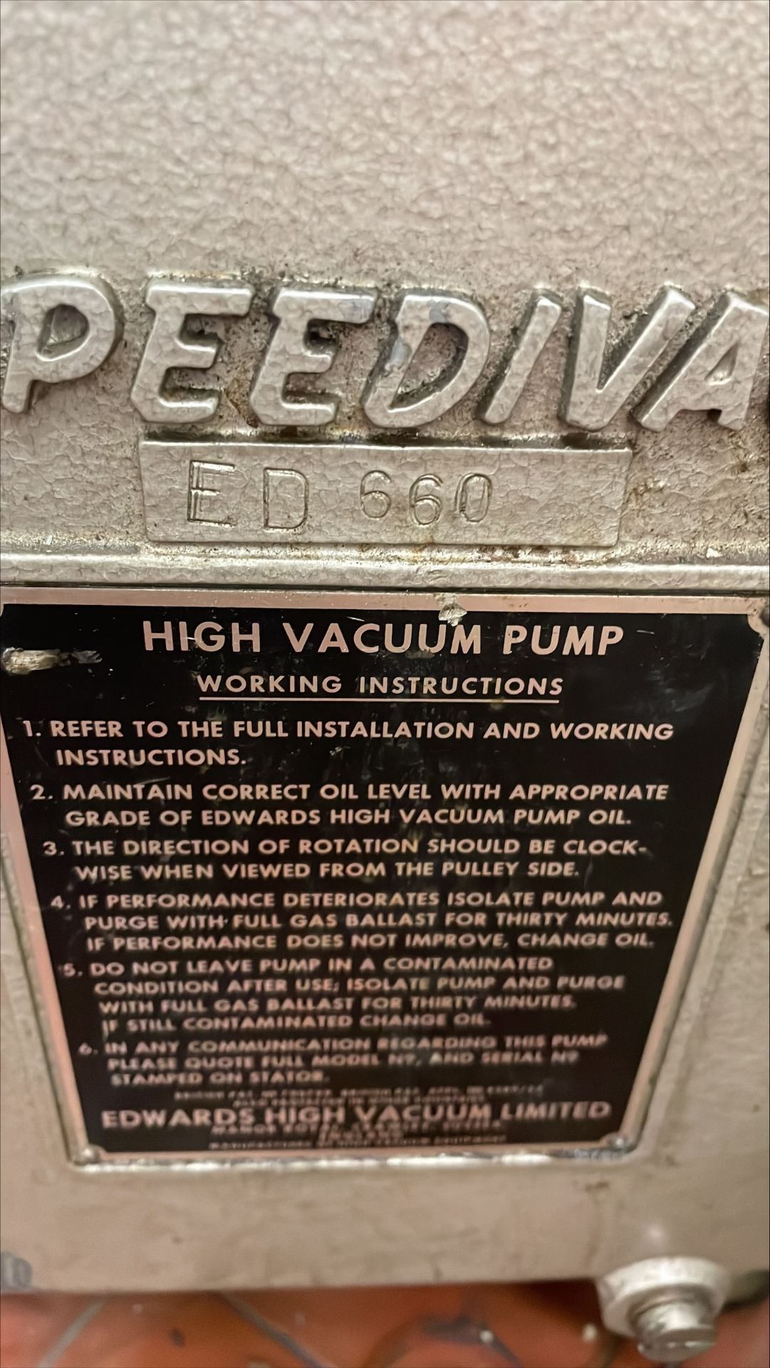 Edwards ED660 Speedivac 2 Stage Belt Driven Vacuum Pump (Vacuum gauge is not included) - Image 3 of 5