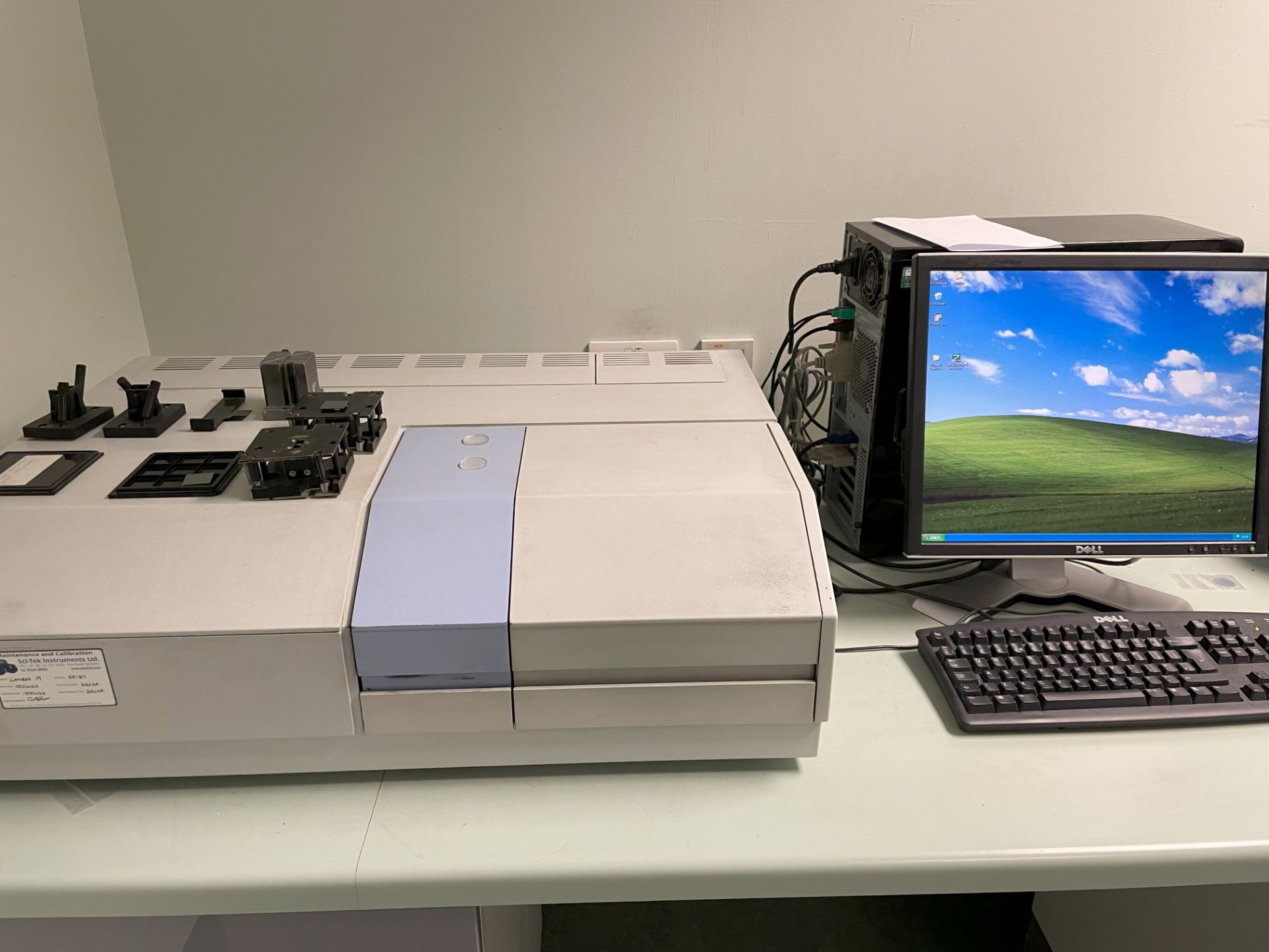 Perkin Elmer Lambda 19 Spectrometer UV-VIS-NIR