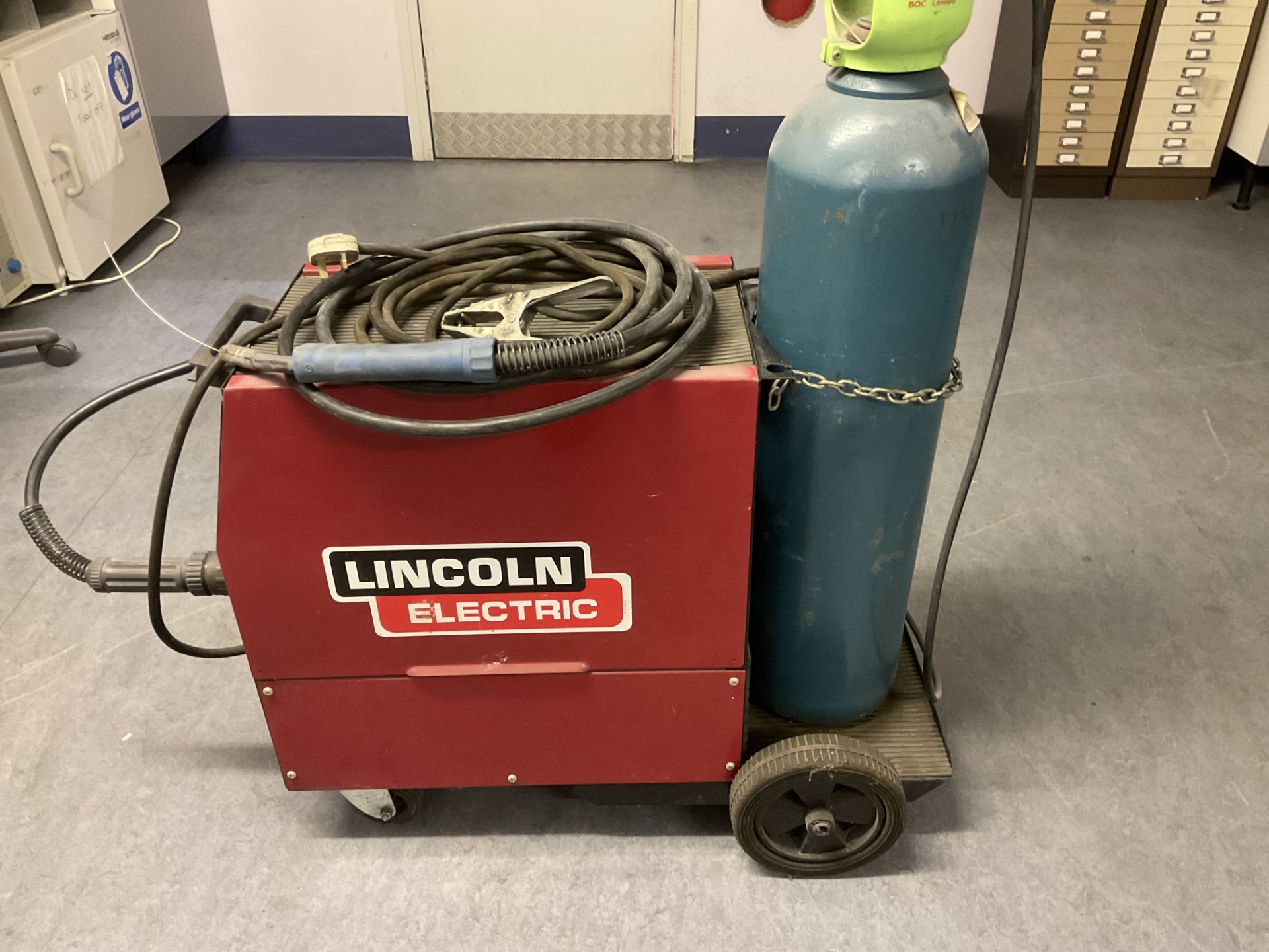 Lincoln Electric Mig Welder Compact 185 with Regulator - Image 5 of 10
