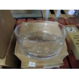 Round Glass Serving Bowl D25 x 10cm - New & Boxed. (184)