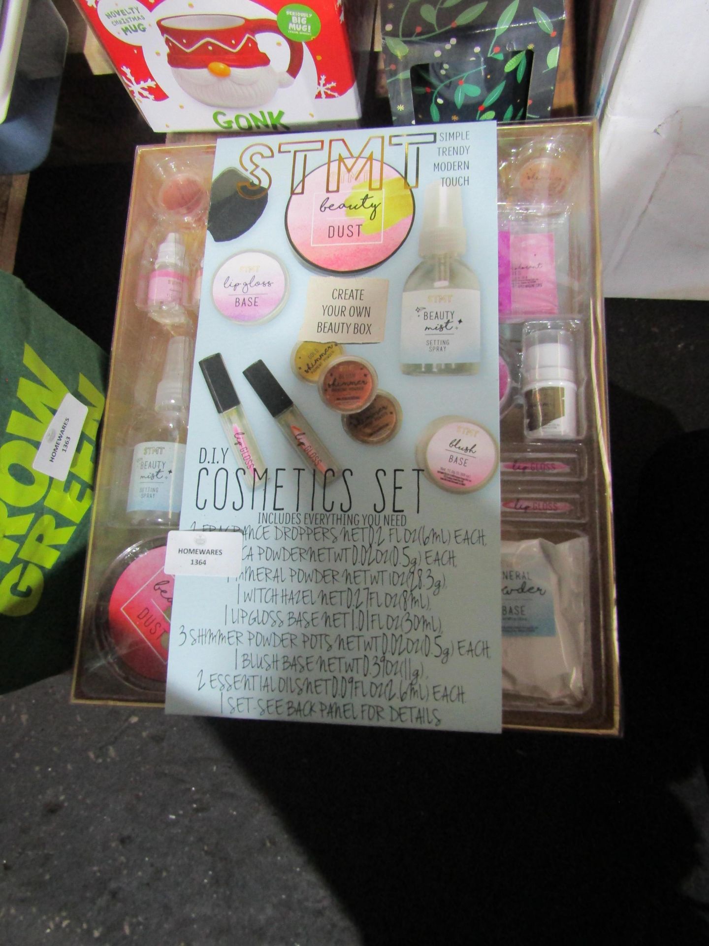 TMT - DIY Cosmetics Beauty Set - Packaged.