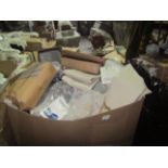 Pallet of unmanifested Amazon customer returns from the house and kitchen category, contains raw,