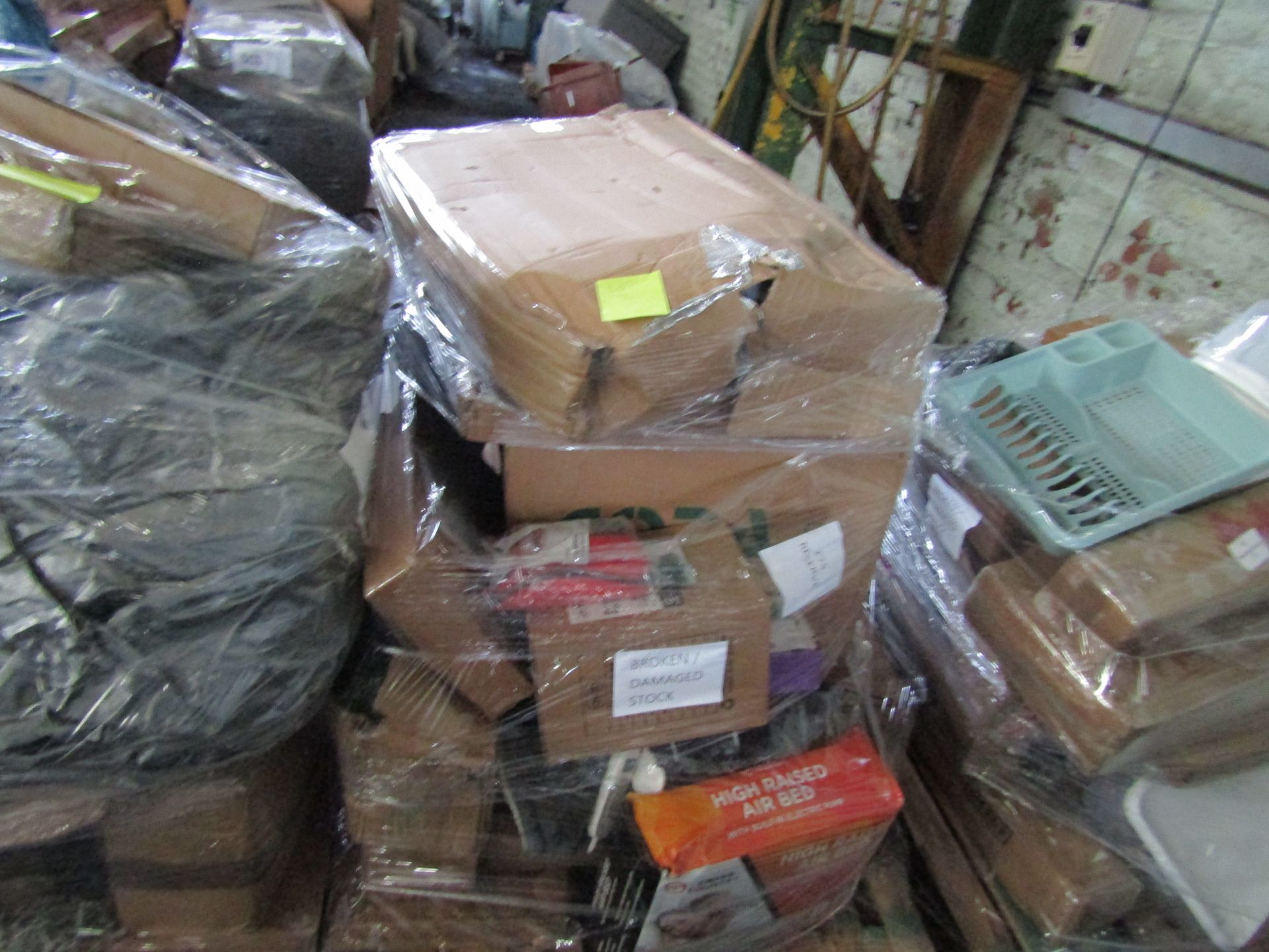 Pallet of unmanifested damaged packaging/faulty/missing parts Gifts, Toys, Household Items