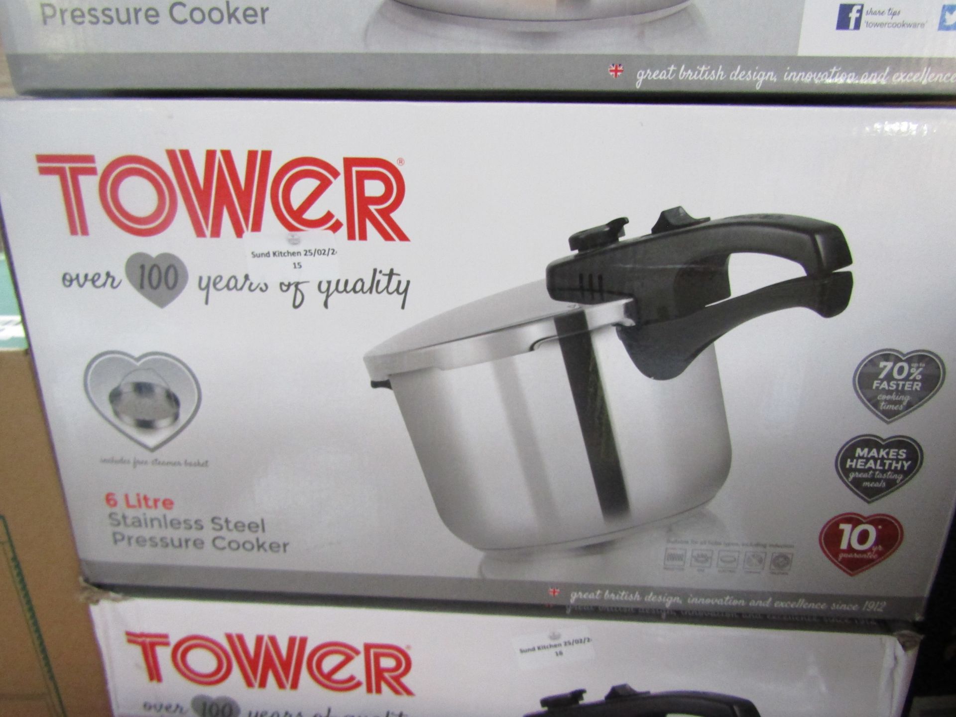 Tower 6ltr stainless steel pressure cooker uncehcked and boxed