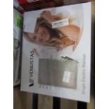 Venustas single electric blanket, powers on and heats up, we havent checked any other function,