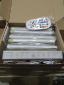 1 X Set of 6 LED ReChargeable Cabinet Lights Colour Changing or Plain White With Remote New & Boxed