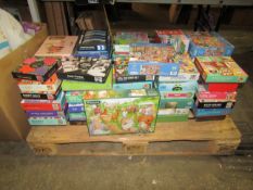 Approx 50 Various Jigsaws Various Scenes Unchecked & Boxed