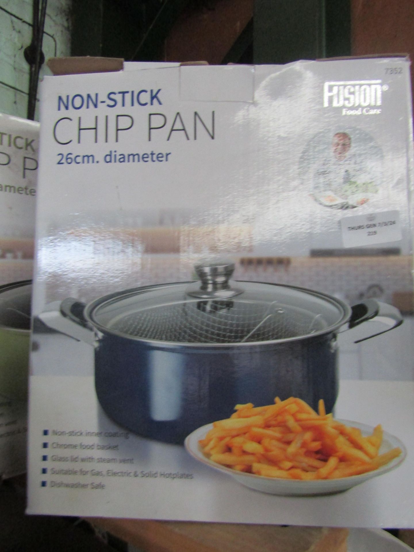Fusion - Non-Stick 26cm Chip Pan - Unchecked & Boxed.