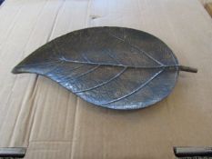 Decorative Leaf Plate W33 x D20 H2cm - New. (159)