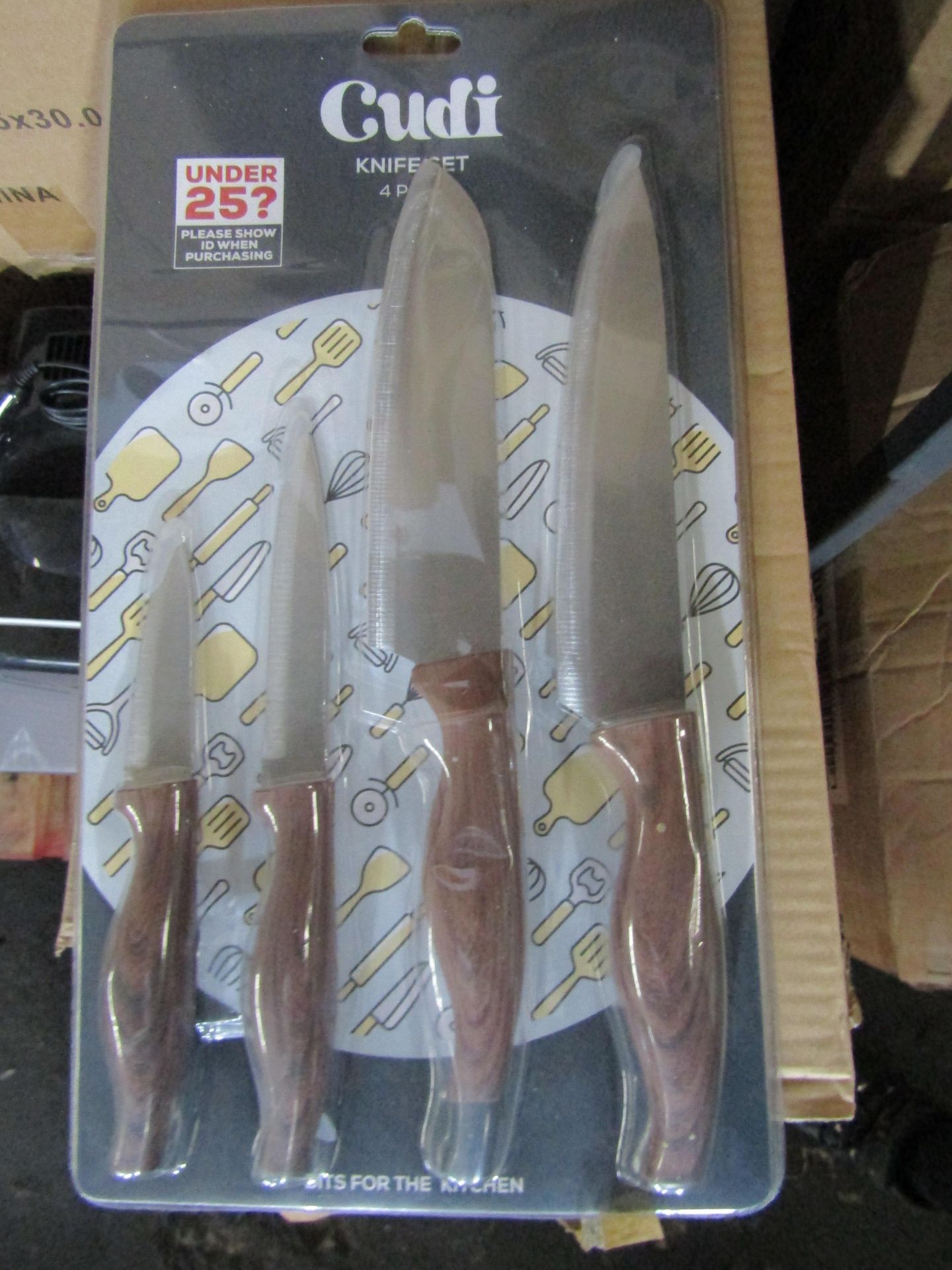 Cudi 4 piece knife set with wood effect handles - New & Still blister Packed - Over 18's Only!