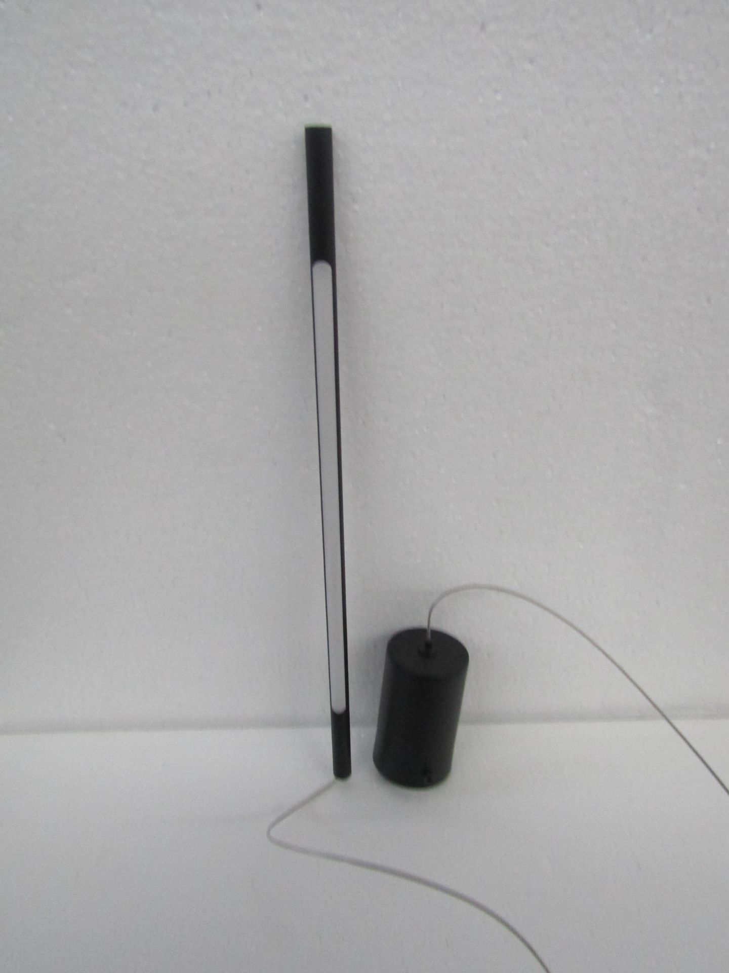 Heals Saber LED Single Pendant Vertical Black RRP 99About the Product(s)Saber LED Single Pendant - Image 2 of 2