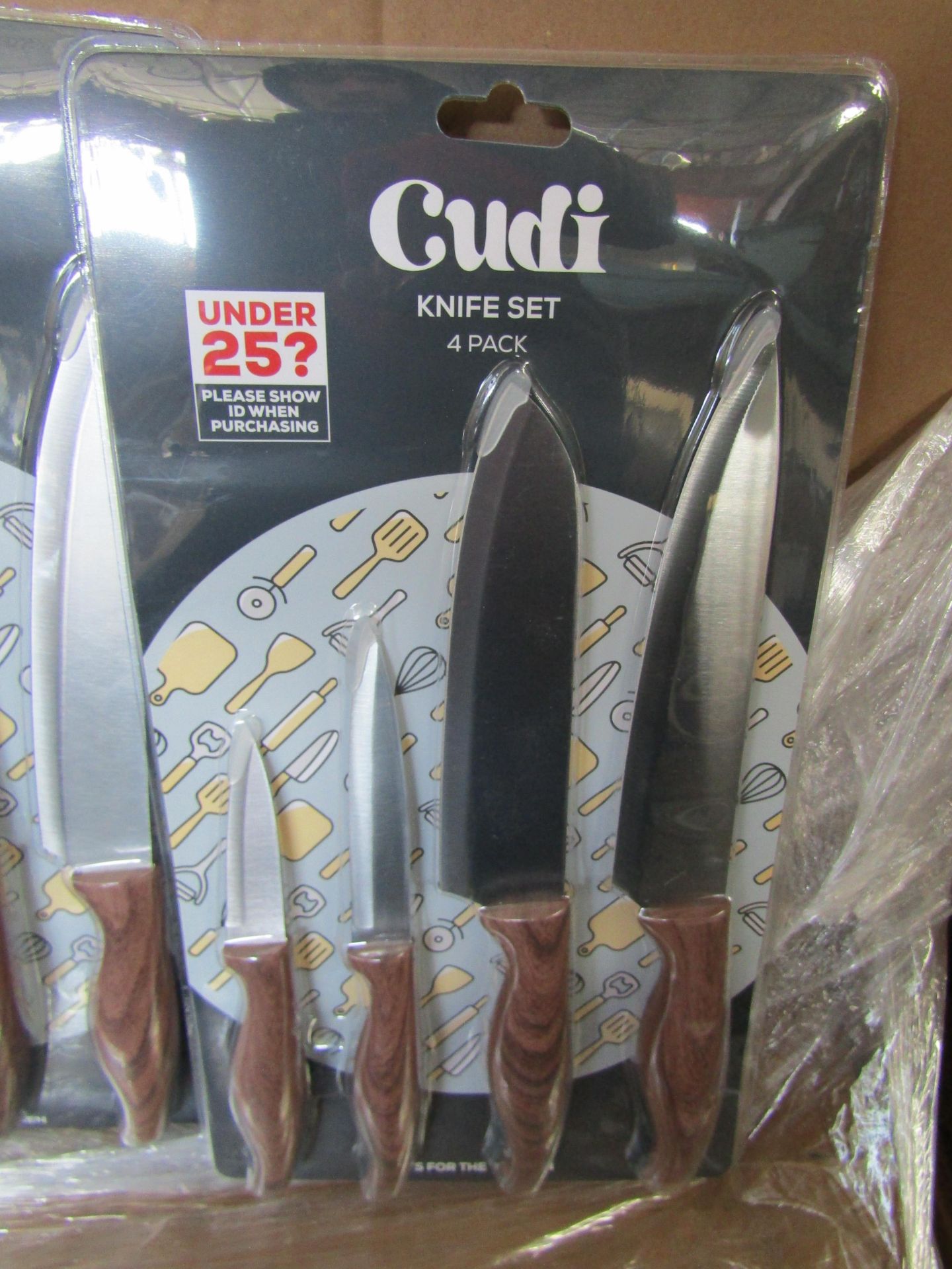 Cudi 4 piece knife set with wood effect handles - New & Still blister Packed - Over 18's Only!