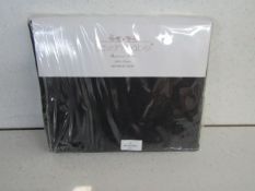 Lavish Label - Cotton 400 Thread Count Satin Stripe Check / Black Single - Packaged.