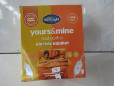 Silentnight - Yours & Mine Dual Control Electric Heated Blanket / Kingsize - Untested & Boxed.