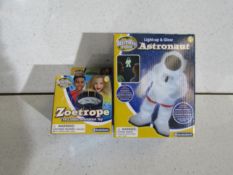 1x Brainstorm - Ligh-Up Glow Astronaut - Boxed. 1x Brainstorm - Zoetrope Classic Animation Toy -