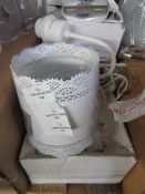 Lace Metal Wall Light White. Size: H15 x 11cm - RRP ?65.00 - New & Boxed. (DR810)