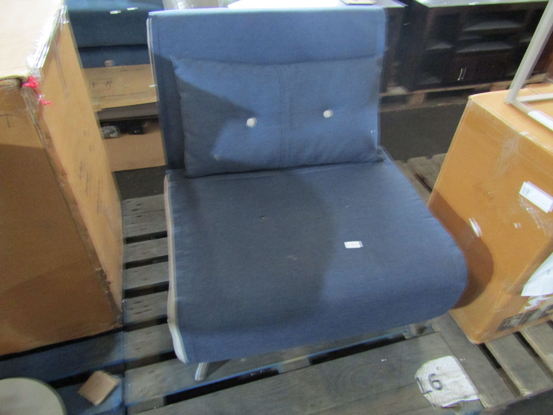 Single click clack chair bed, unchecked