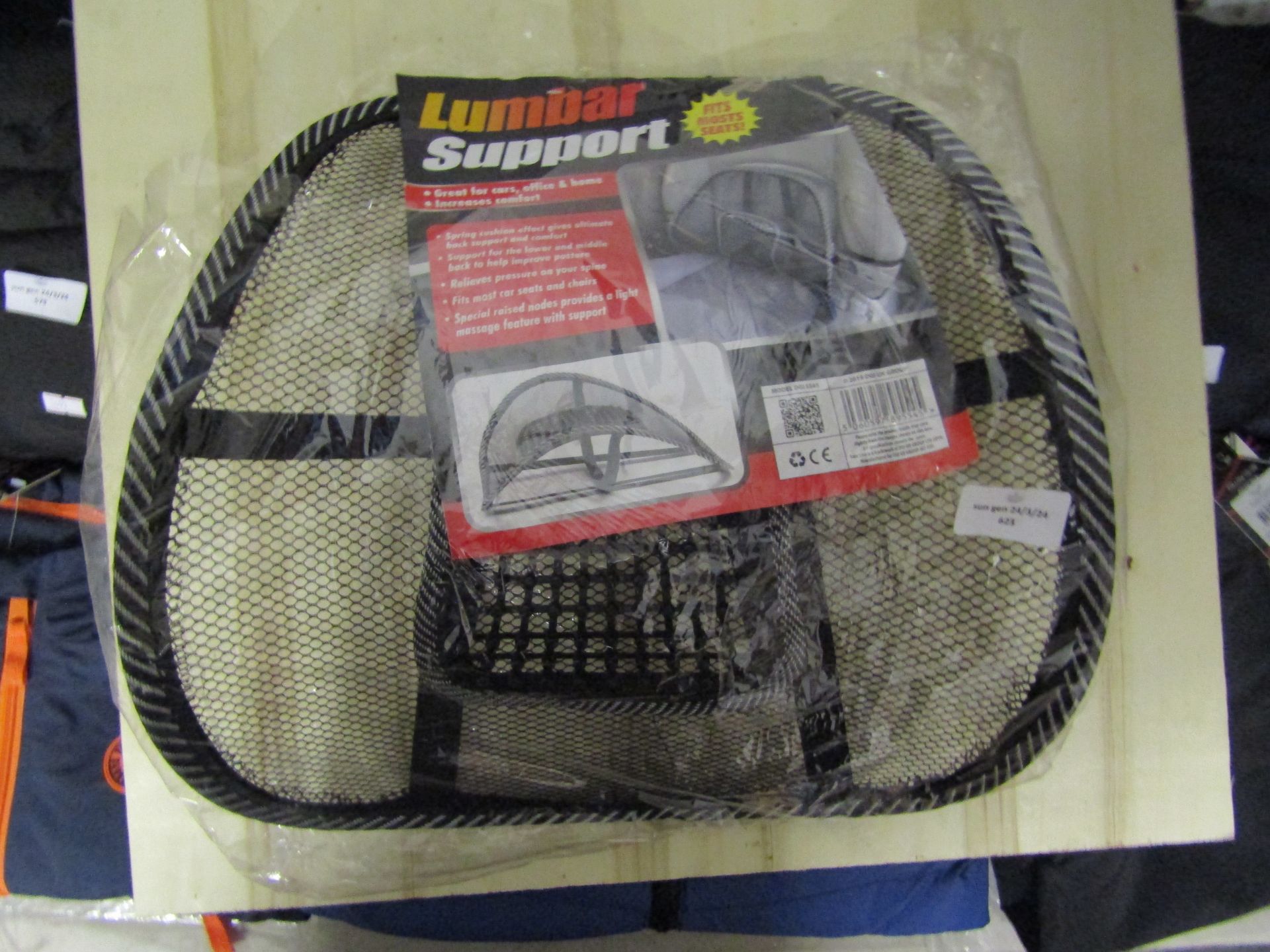 Race line Lumbar supprt, looks unsued in damaged packaging