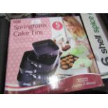 Set of 3 Spring form cake tins, unchecked