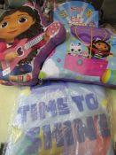 6 X Various kids cushions. See image