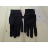 5x Sports gloves with smart phone fore finger, Black, new size Large kids