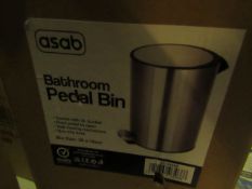 Asab 3L Bathroom Pedal Bin, Size: 26 x 19cm - Good Condition & Boxed.
