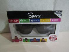 5x Suneez Sun Glasses, Black - New & Boxed.