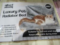 2 X Albert Austin Luxury pet Radiator beds Unchecked & Boxed