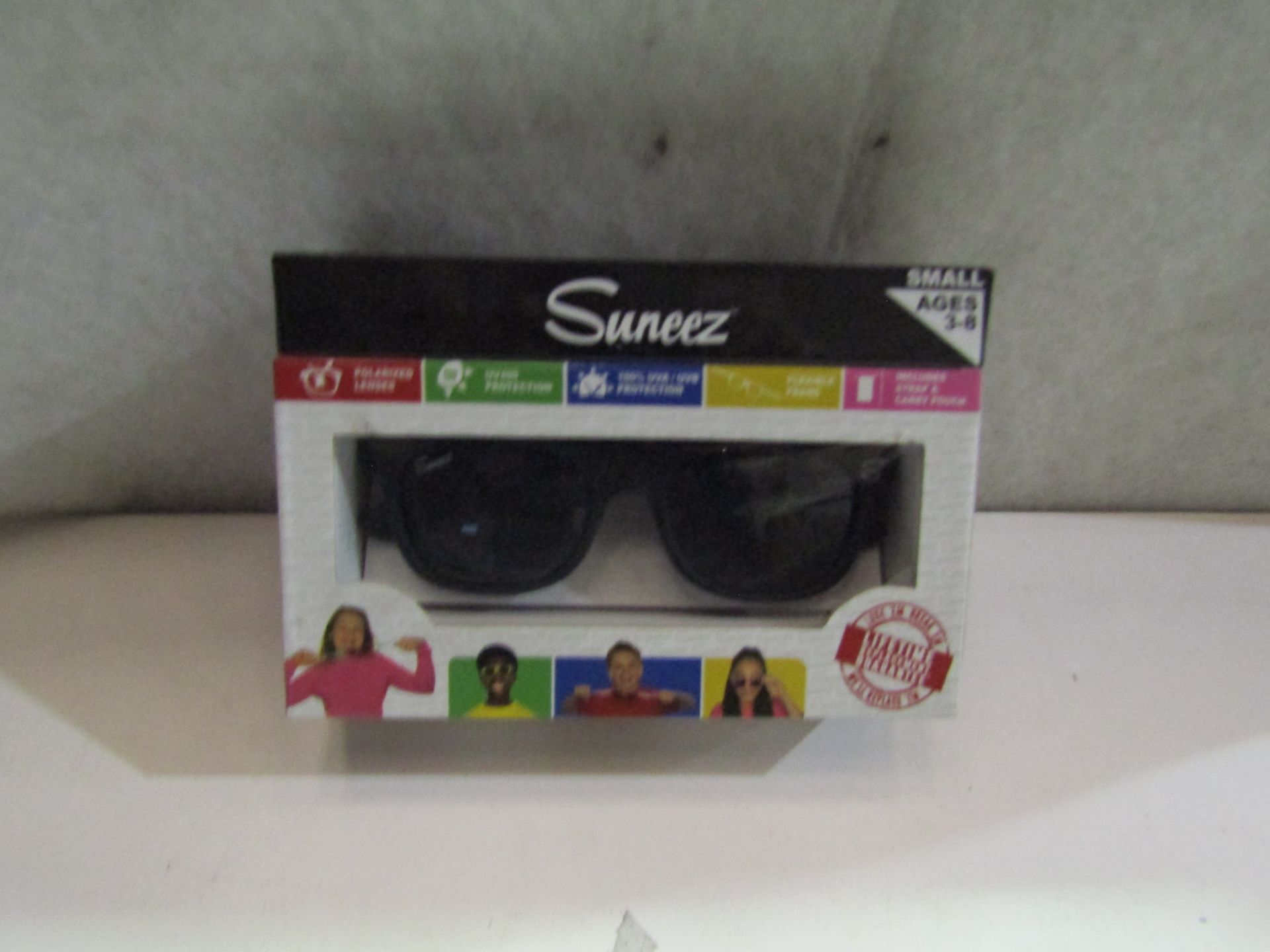 5x Suneez Sun Glasses, Black - New & Boxed.