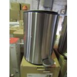 Asab 3L Bathroom Pedal Bin, Size: 26 x 19cm - Good Condition & Boxed.