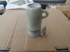 Ceramic Jug Vase - Medium - New. (DR631)