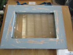 Small Rustic Display Frame - Duck Egg Blue 6?4 Photo size - New & Boxed.