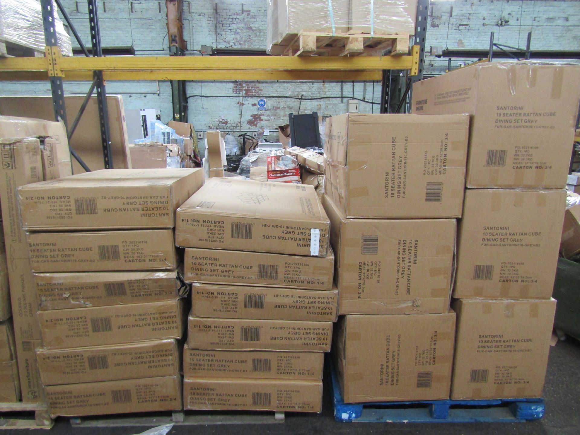 3 x boxes of˜Furniture Online Ex-Retail Customer Returns Mixed Lot - Total RRP est. 1124.25This