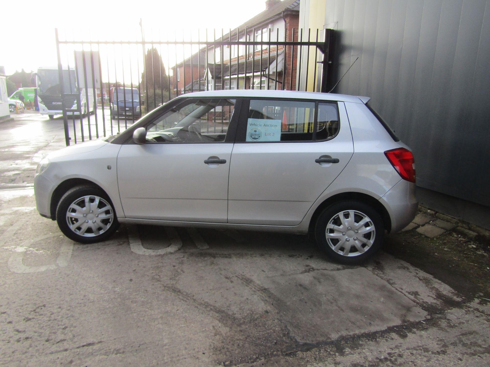 Skoda Fabia 1.2i HTP60, 124,322 miles (unchecked), MOT until 4th October 2024, V5 present, has - Image 4 of 9