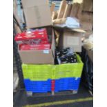 Pallet of Mixed online retailer returns looks to include mostly Xmas items