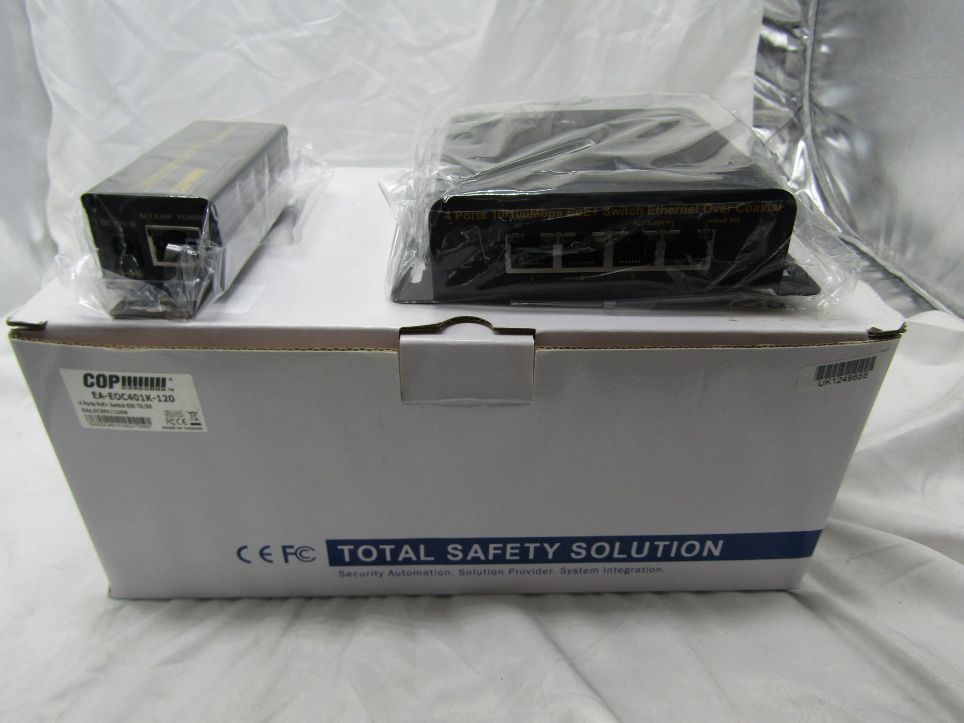 one lot of over 200 items of CCTV and Surveillance equipment, includes DVRs, Cameras, Thermal - Image 88 of 104