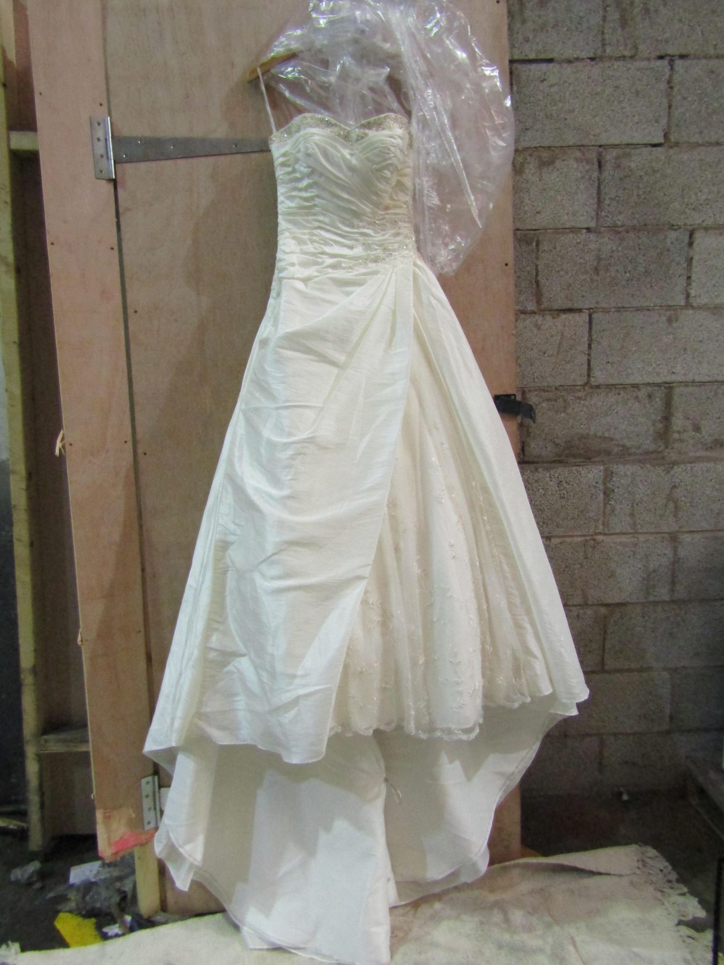 Approx 500 pieces of wedding shop stock to include wedding dresses, mother of the bride, dresses, - Image 67 of 71