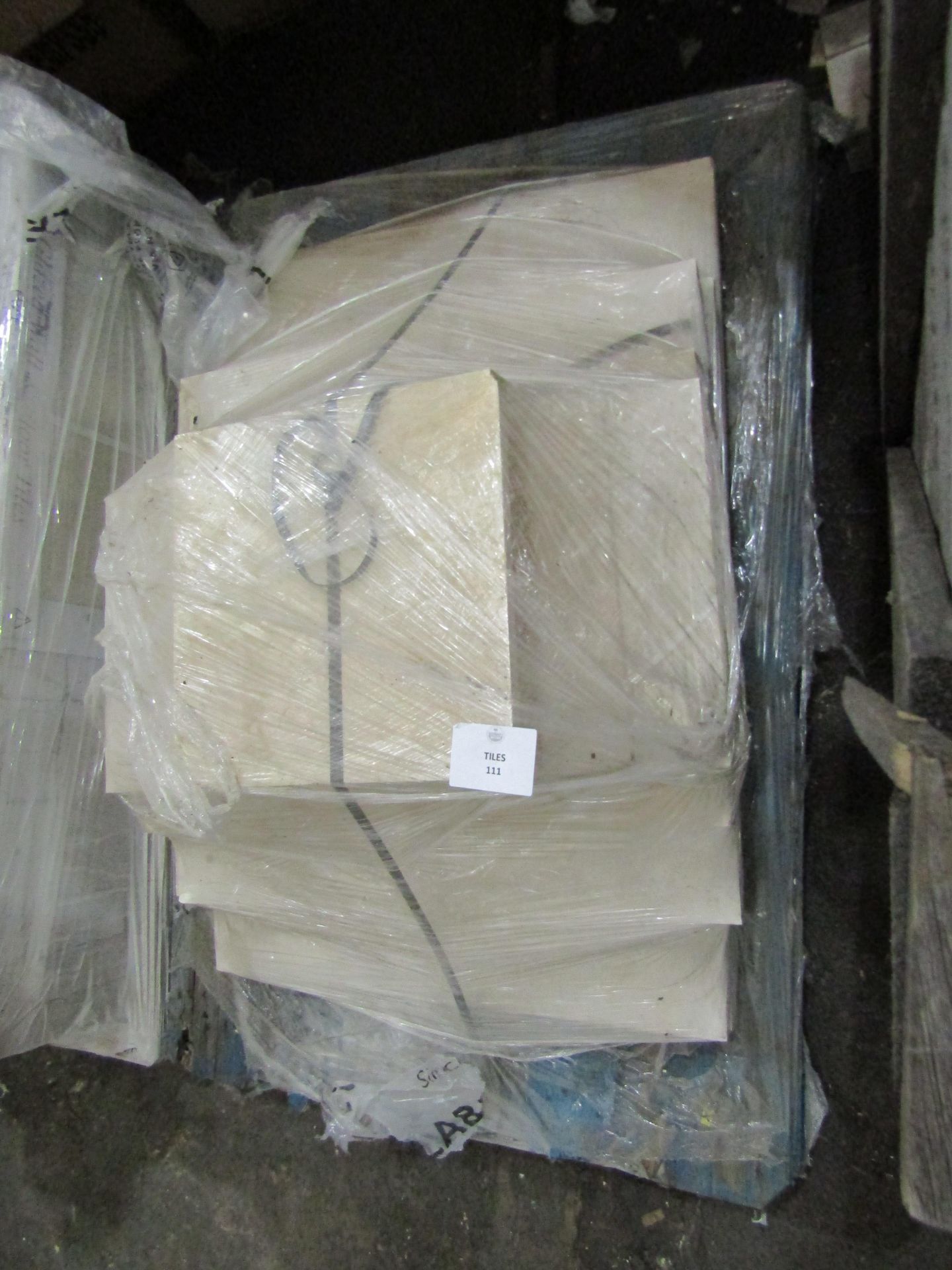 Pallet containing Approx 23 Pieces of Marble Assorted Sizes