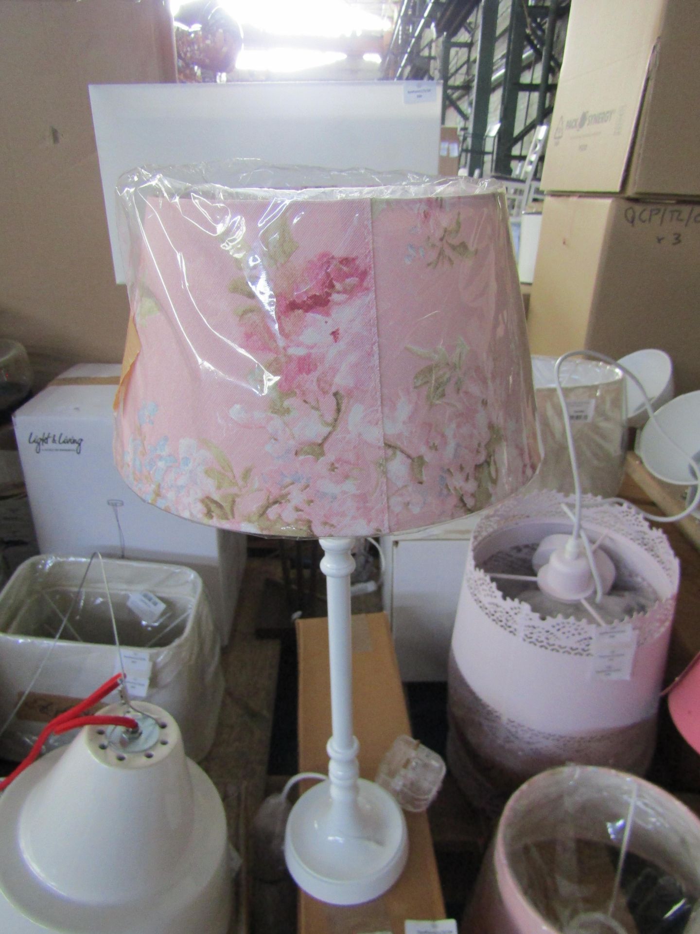 Vintage Style Pink Floral Table Lamp. Size: H40cm - Shade Size: 25 x 18 x 14cm - RRP ?80.00 -