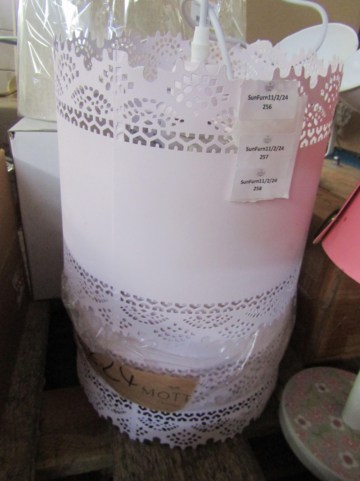 Lace Metal Pendant Light, Pink Size: Diam 27cm - RRP ?80.00 - New & Boxed. (DR824)