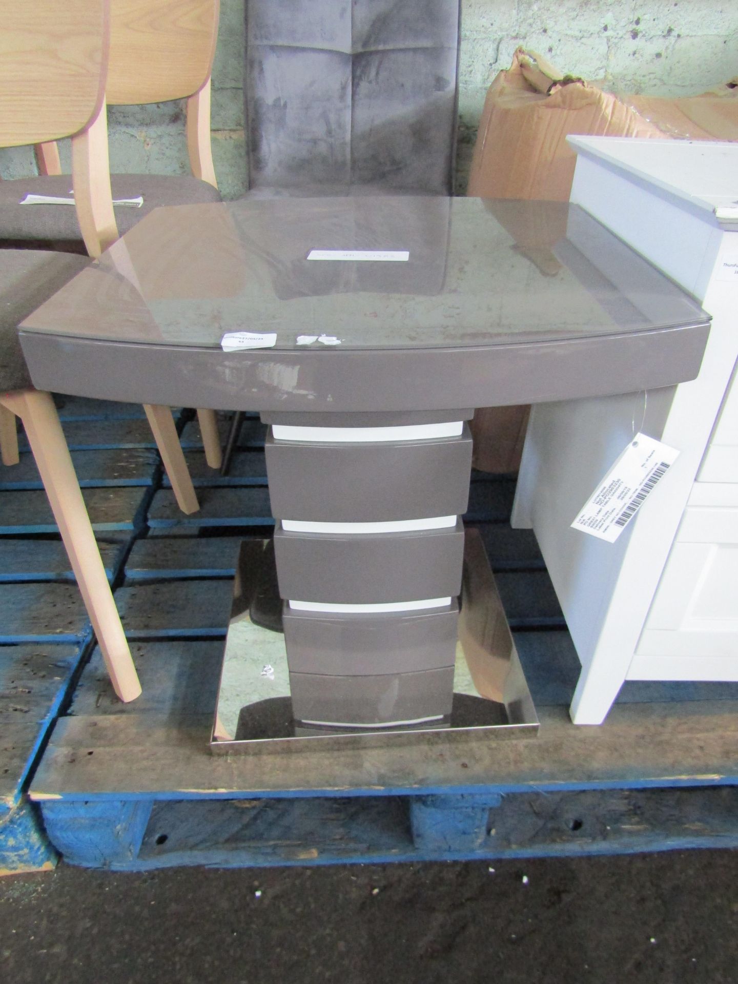 Rimini Lamp Table in Grey RRP 450About the Product(s)Rimini Grey Table LampCreate a stylish - Image 2 of 2