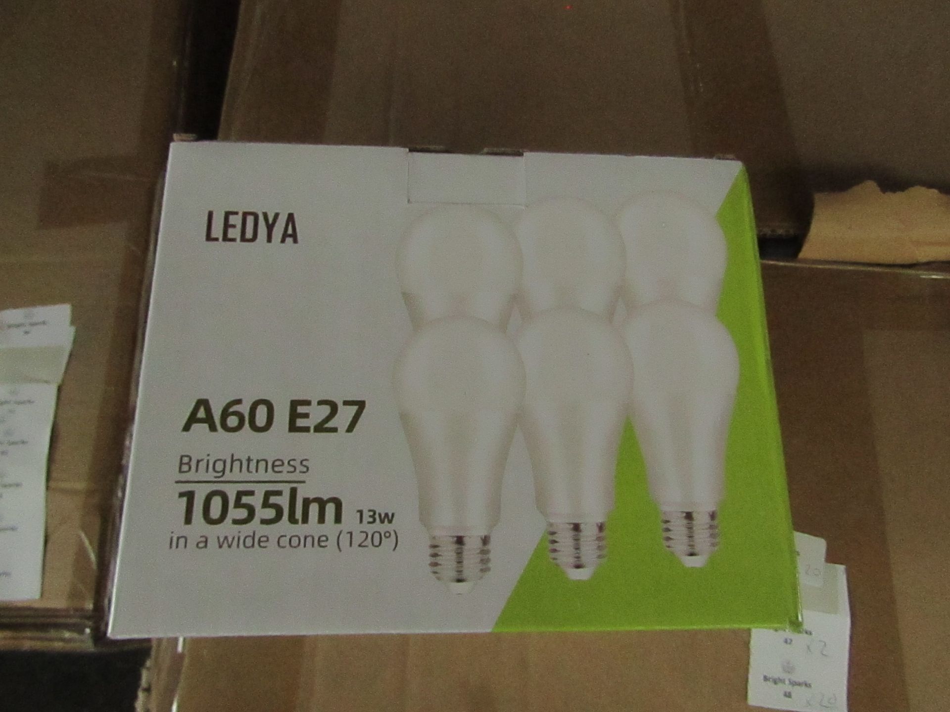 Pack of 6 Ledya A60˜ E27 13w LED light bulbs, new and boxed