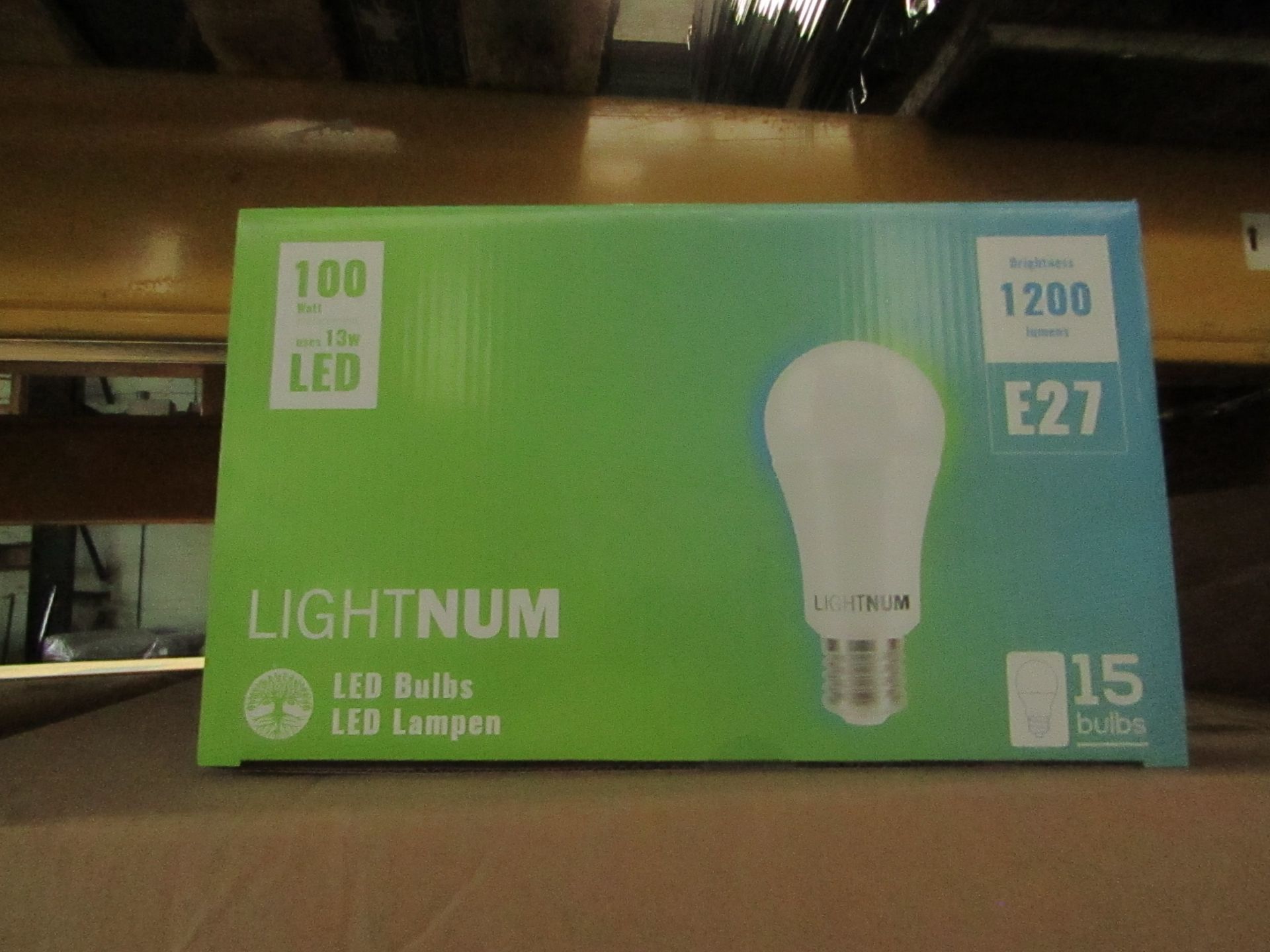 Pack of 15 Lightnum E27 13w LED light bulbs, new and boxed