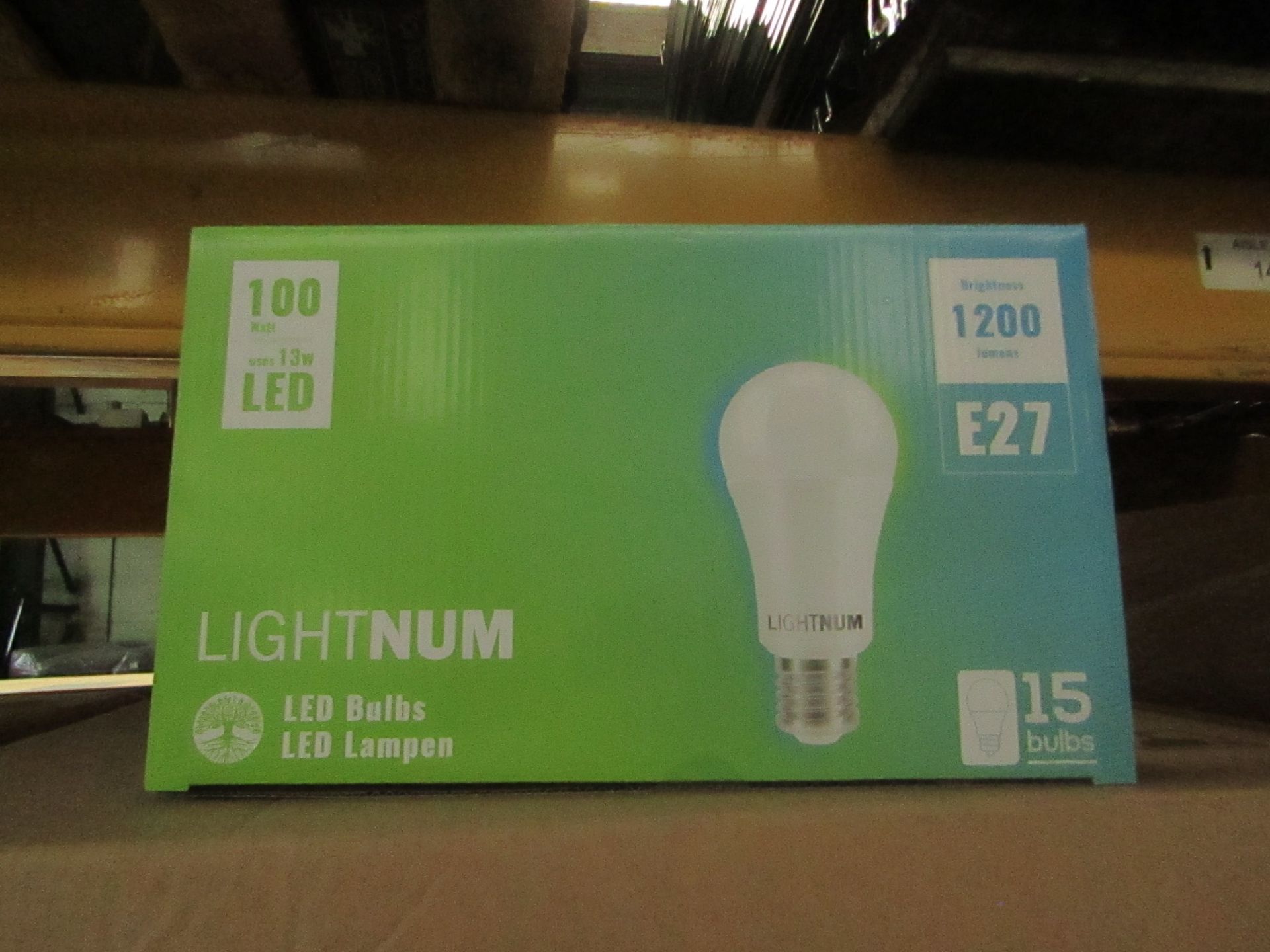 Pack of 15 Lightnum E27 13w LED light bulbs, new and boxed